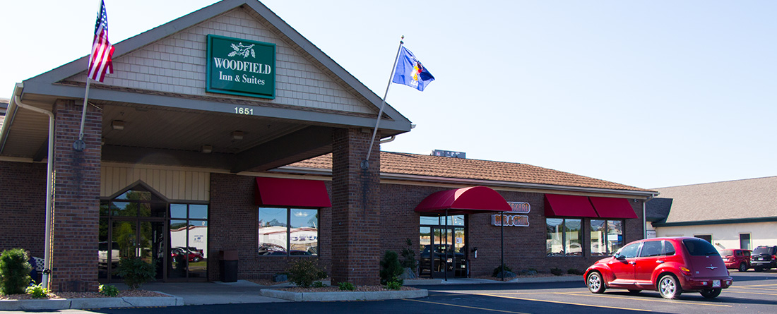 Woodfield Inn & Suites Exterior - Marshfield, WI 54449